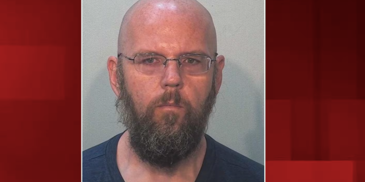 Fort Wayne Man Now Wanted in Decade-Old Child Molestation Case