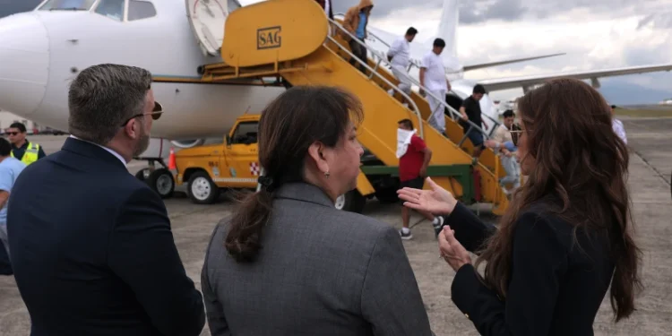 US Announces Asylum Agreements with Guatemala and Honduras, But Confusion Follows